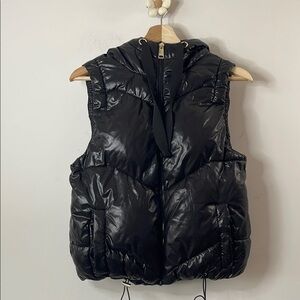 Love & Sports Women's Puffer Vest with Hood